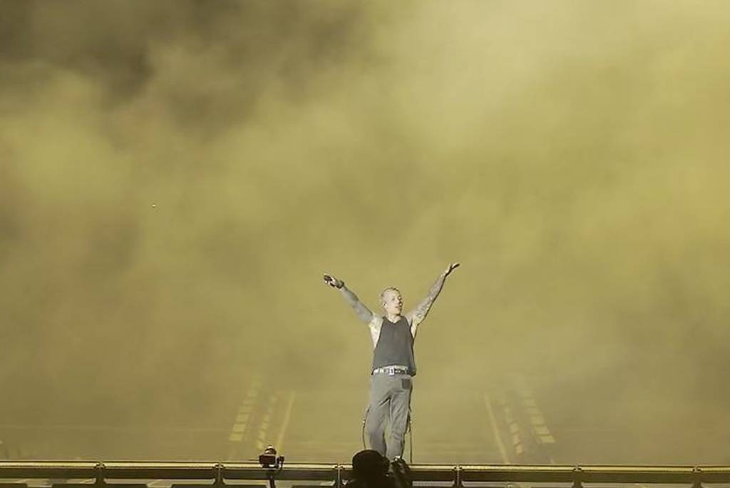 Bring Me the Horizon se consagra no Rock in Rio e vocalista celebra CPF e Pix