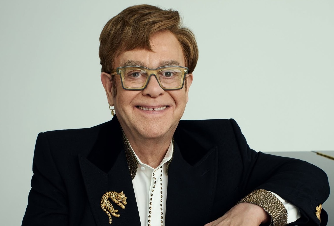 Aos 79 anos e após cirurgias, Elton John toca no Rock in Rio depois de se despedir das turnês; entenda