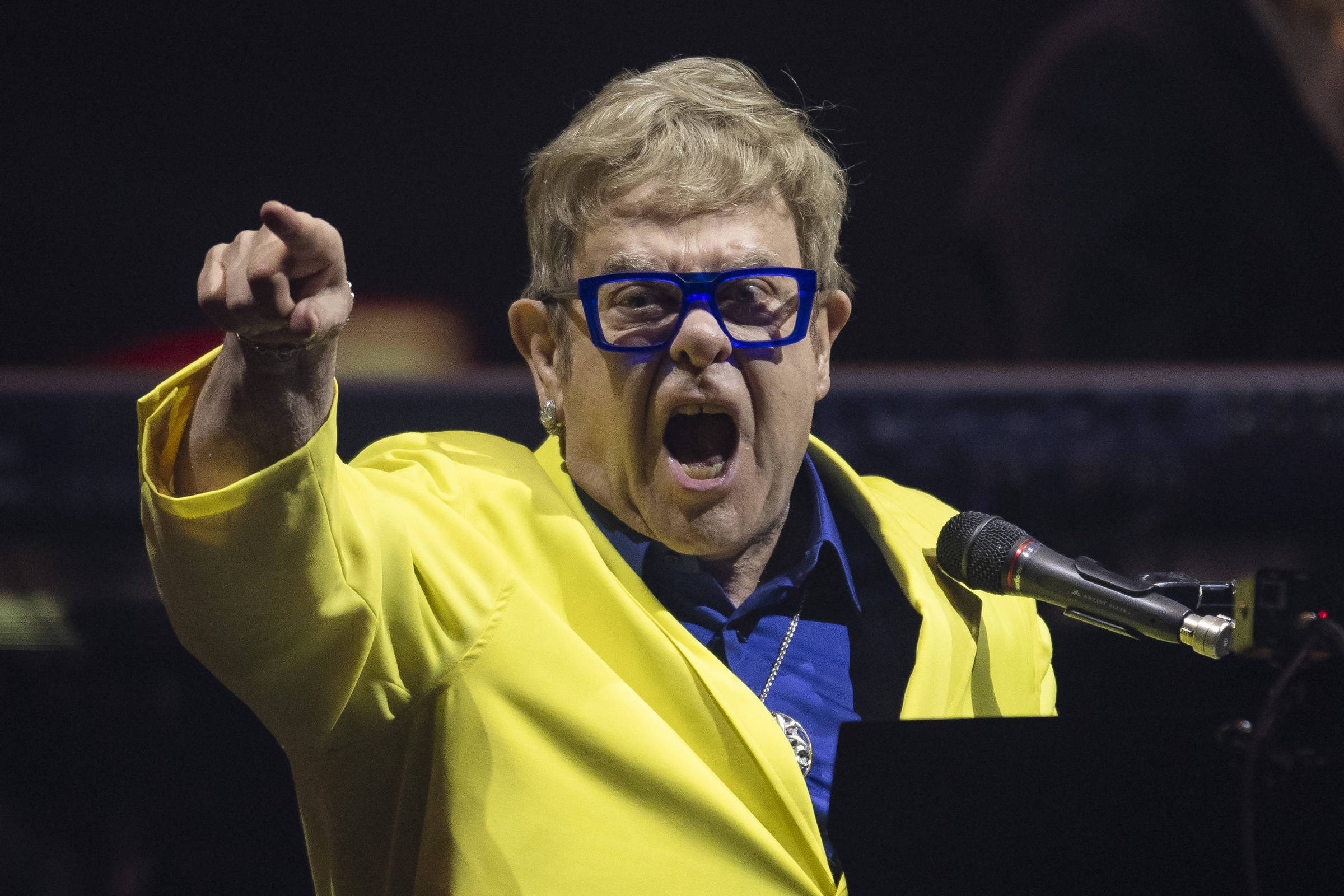 Elton John faz show dedicado em despedida emocionante do Brasil no Rock in Rio