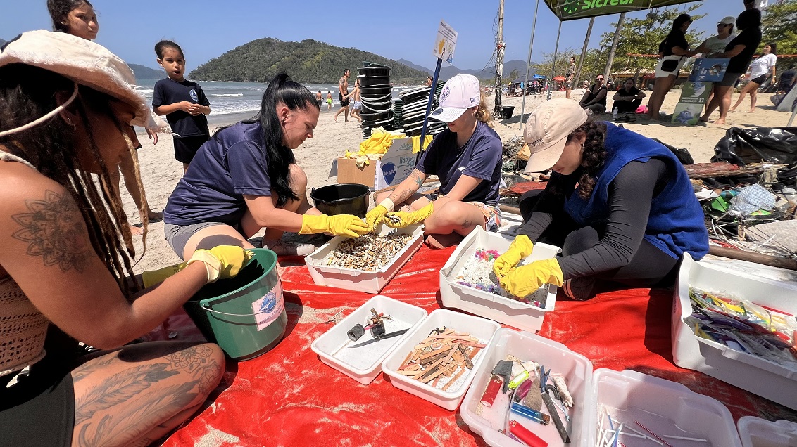Aquário de Ubatuba, Instituto Argonauta e Tamar promovem mutirão de limpeza