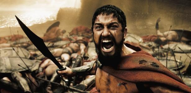 Diretor de '300' diz que filme é o mais gay da história ao rebater homofobia