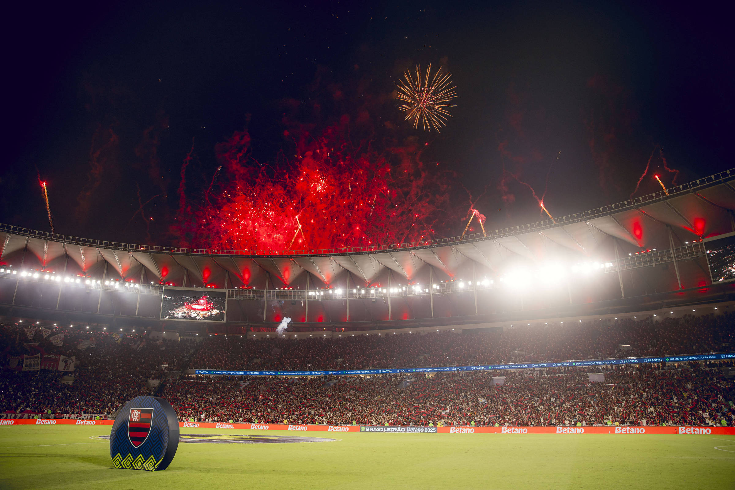 Concessionária Fla-Flu que gere o Maracanã é alvo de inquérito e multa por gestão