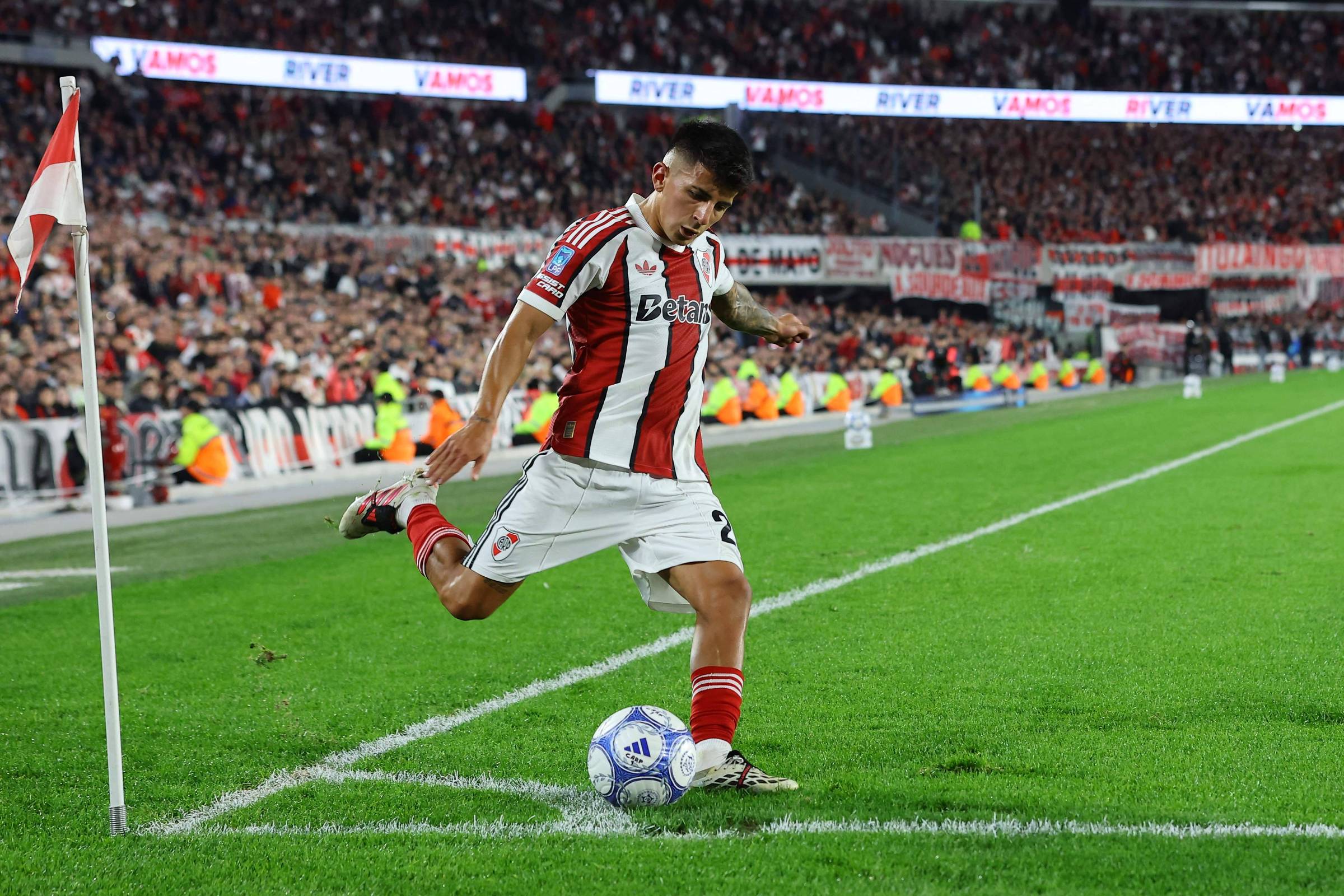 River Plate desbanca Flamengo e Palmeiras no mercado de transferências