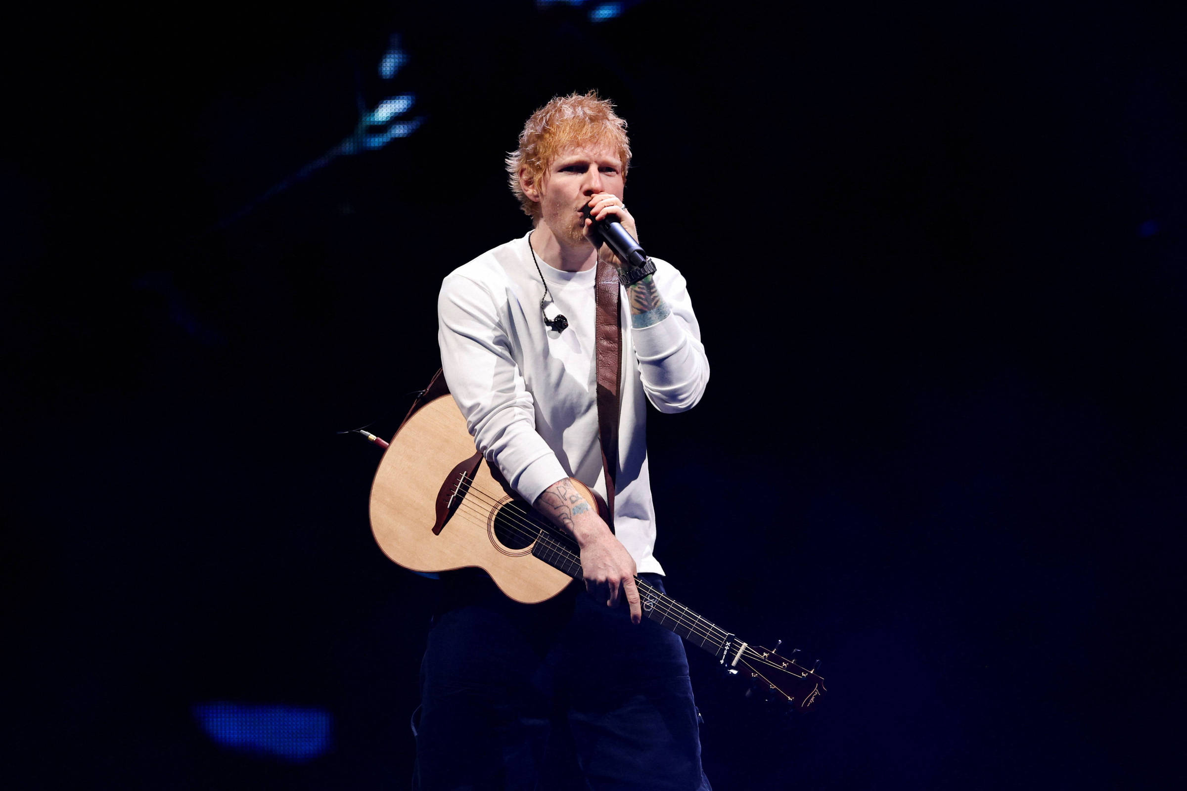 Ed Sheeran diz que retirada de Macklemore da turnê partiu dos produtores