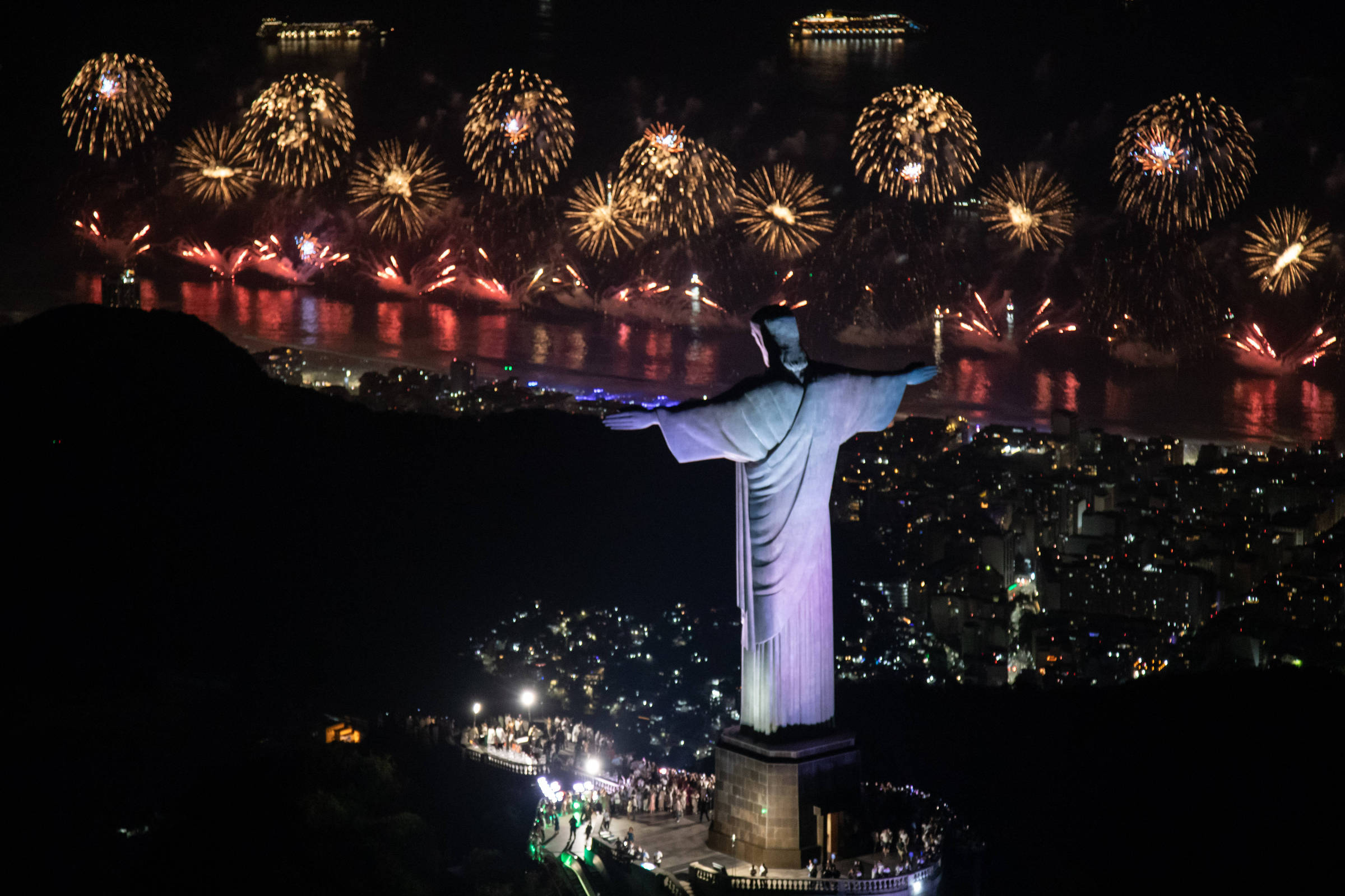 Natal e Réveillon: passagens de SP para Curitiba, Rio, BH e Brasília por R$ 700