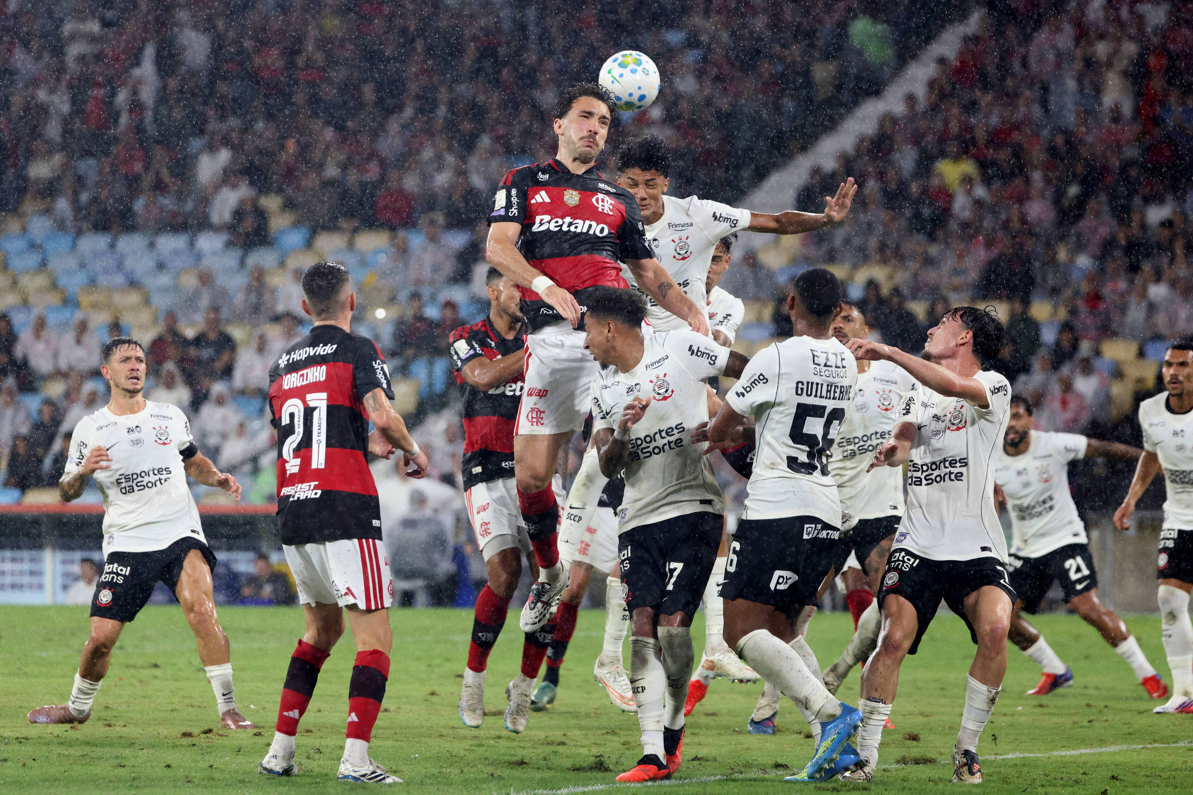 Aporte de R$ 1 bi das bets representa apenas 7% das receitas de clubes brasileiros