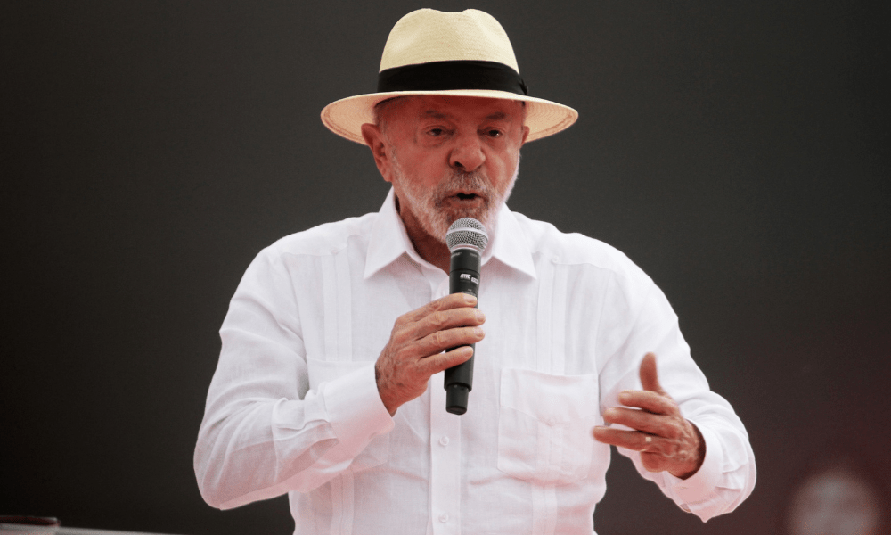 No Rio, Lula cobra investigações contra ministros do STF