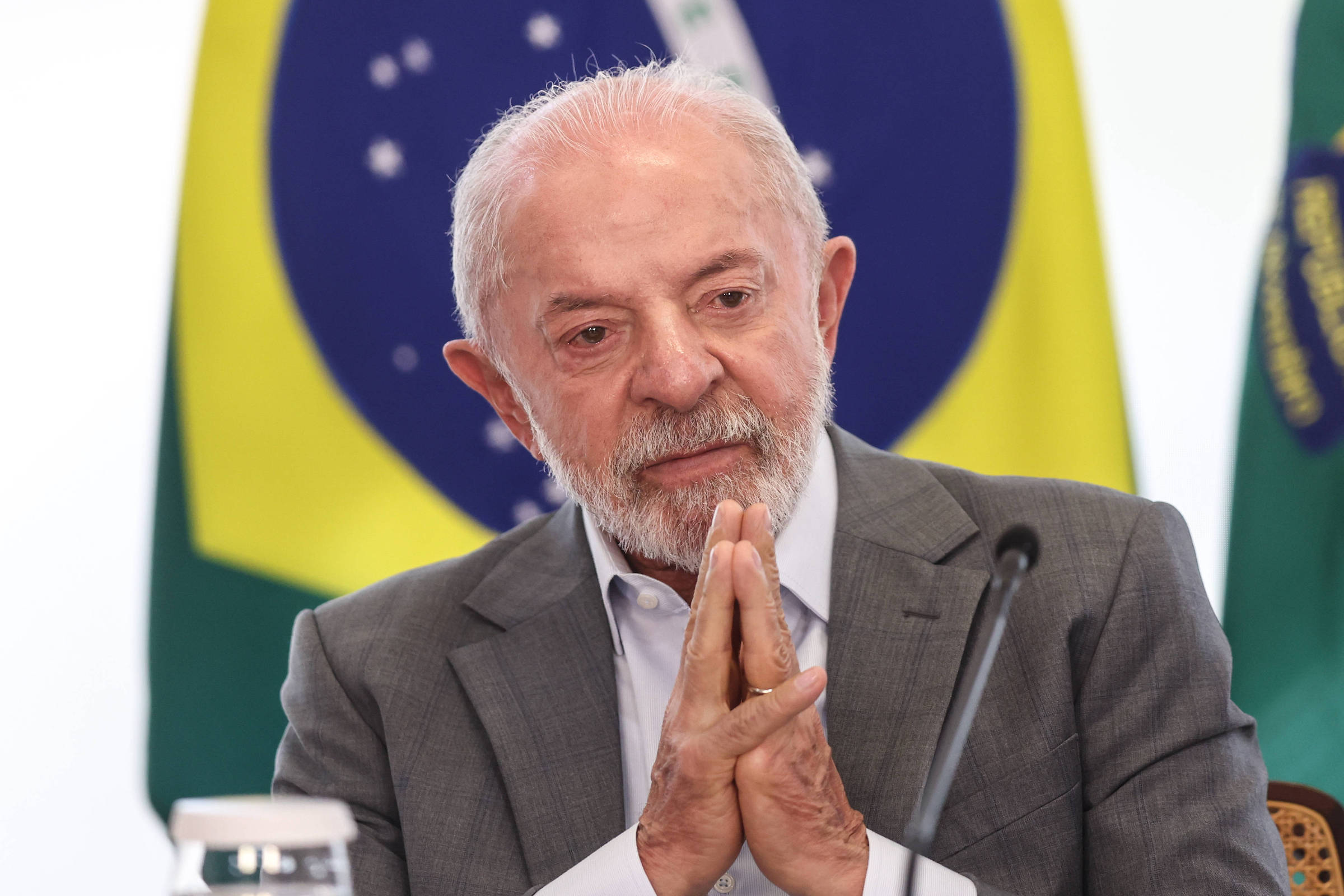 Lula encerrará campanha na TV com ataque a Flávio Bolsonaro e investida por voto feminino
