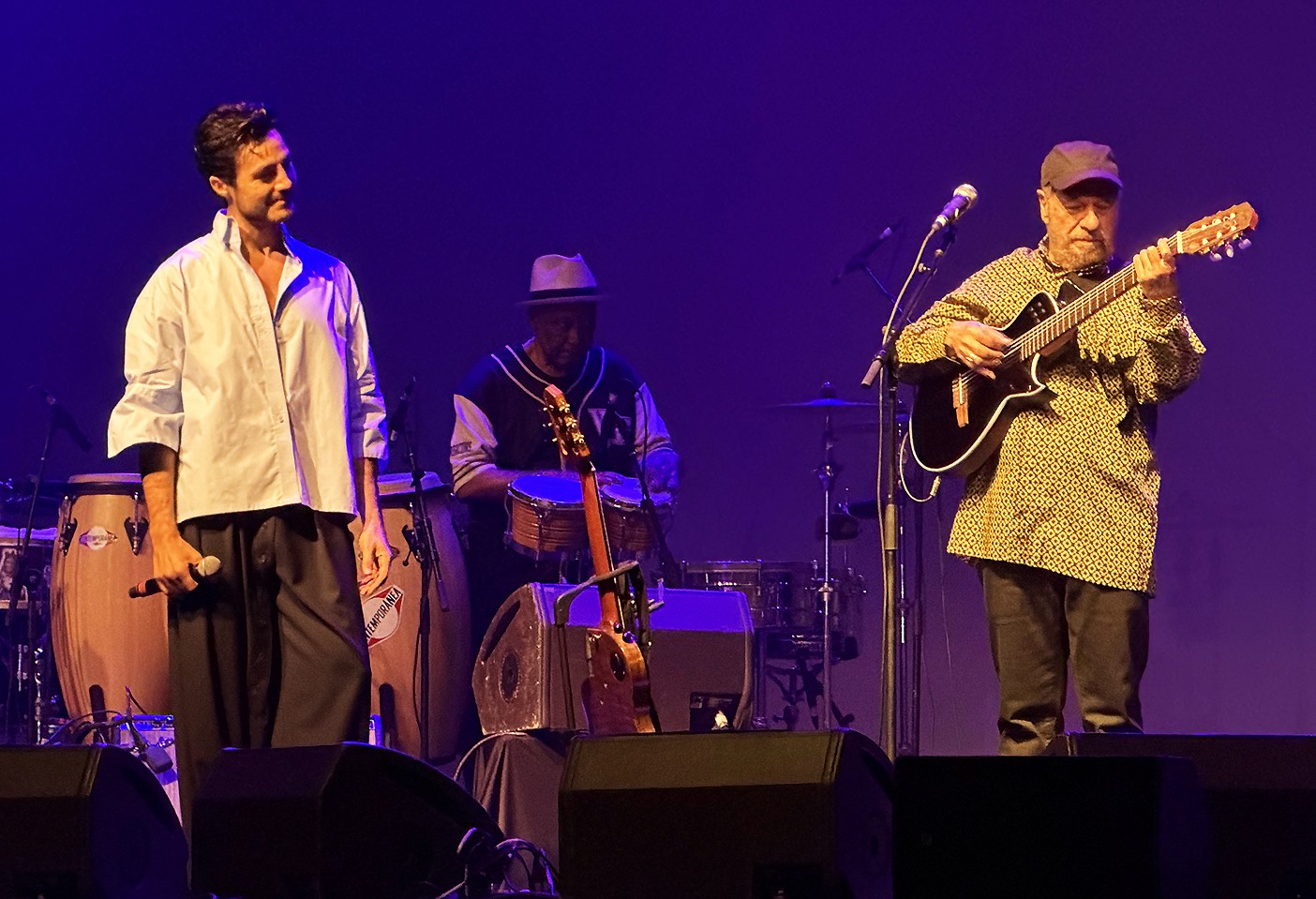 Com 'João Bosco All Star Quintet', o cantor festeja 80 anos em show que teve Tiago Iorc e Hamilton de Holanda