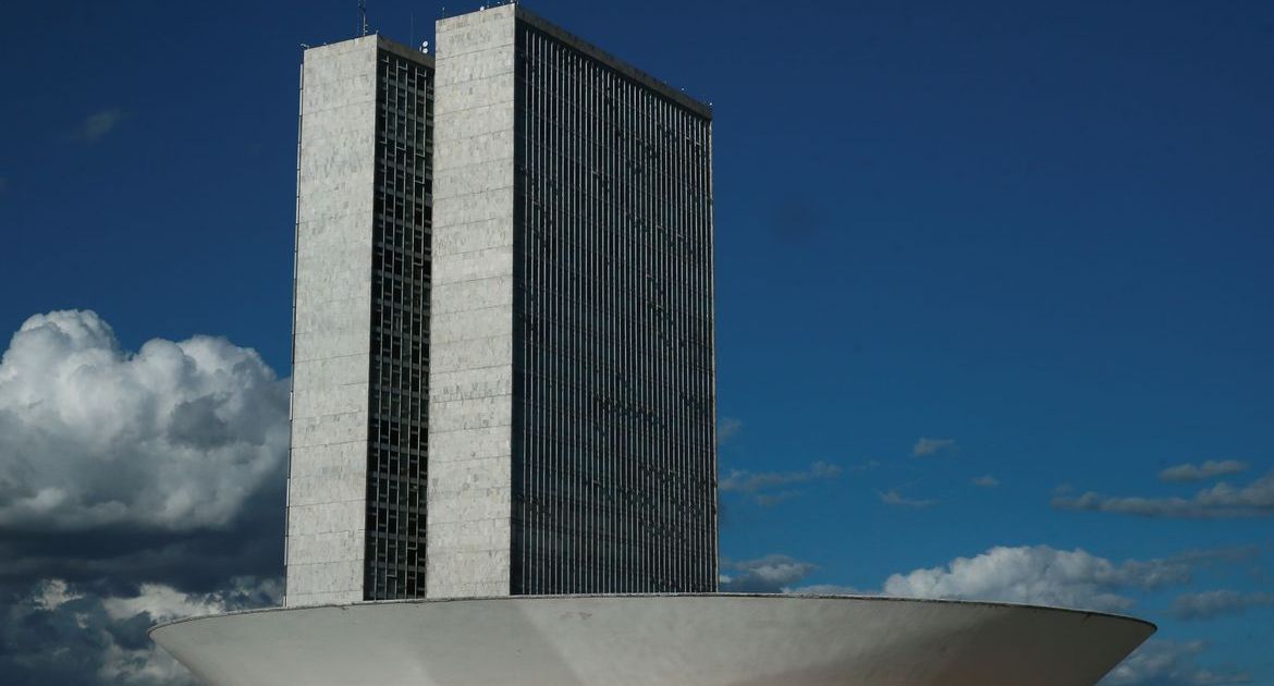 Câmara dos Deputados terá recorde de 108 mulheres a partir de 2027