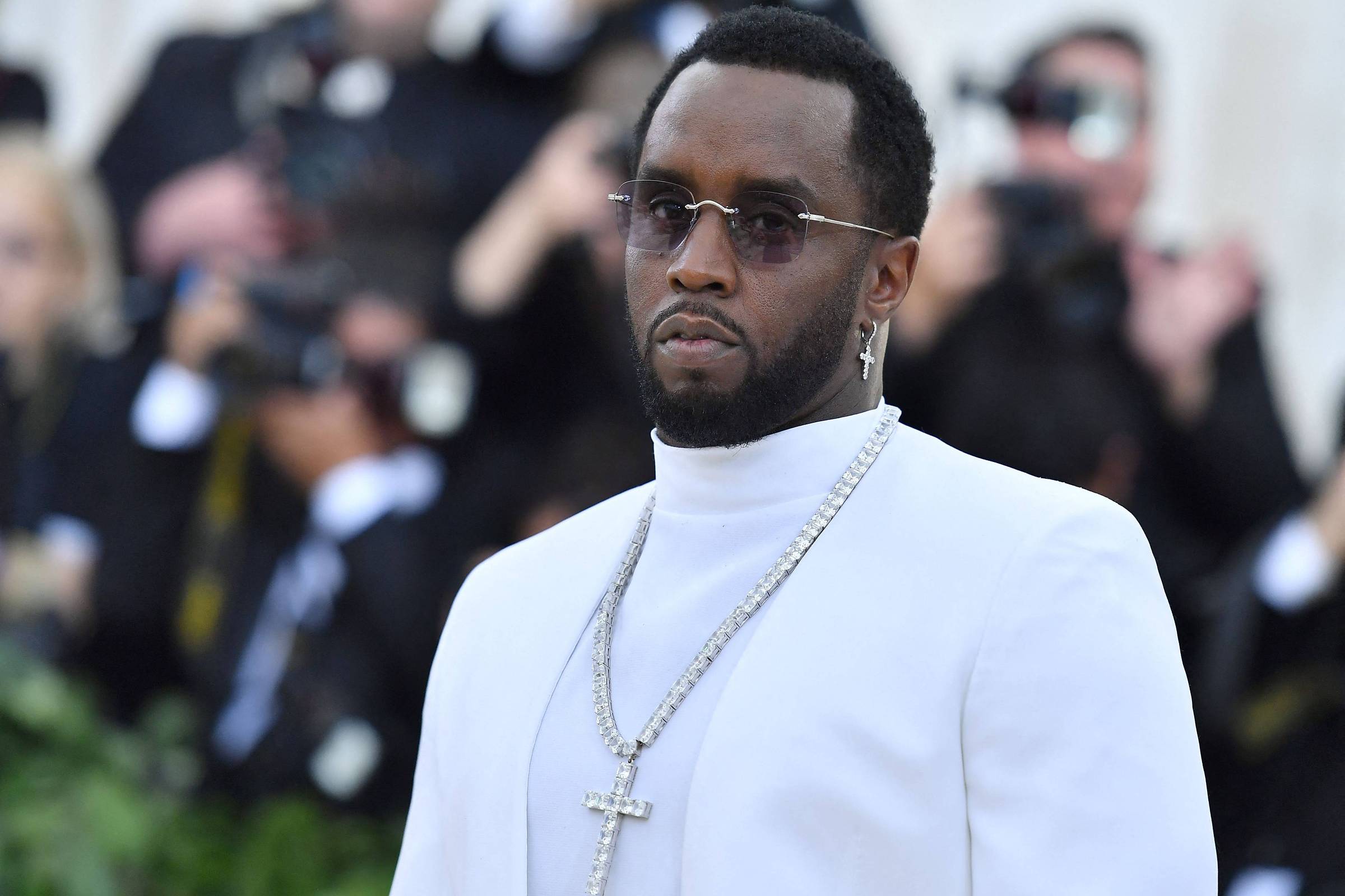 Livro relata como Sean 'Diddy' Combs tentou ocultar seus crimes e agressões