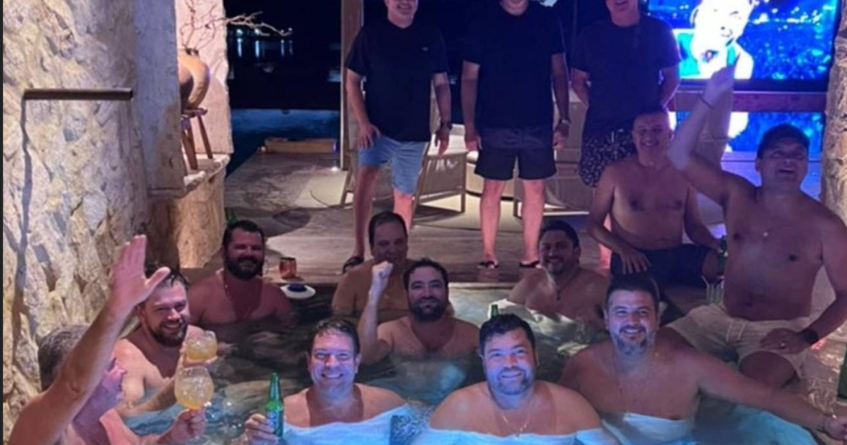 Quem é senador de foto vazada com políticos do Centrão em piscina