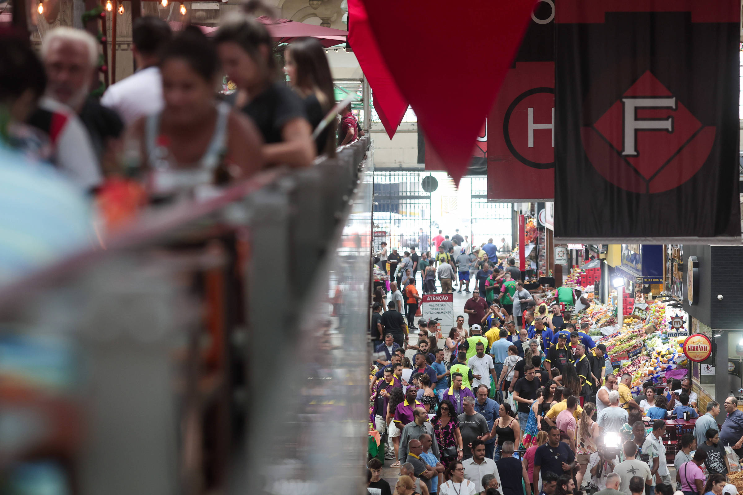 Feira gastronômica reúne receitas e chefs franceses no Mercadão de São Paulo