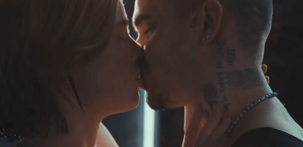 Filho de Beckham vive romance gay em novo filme 'sensual' e 'comovente'