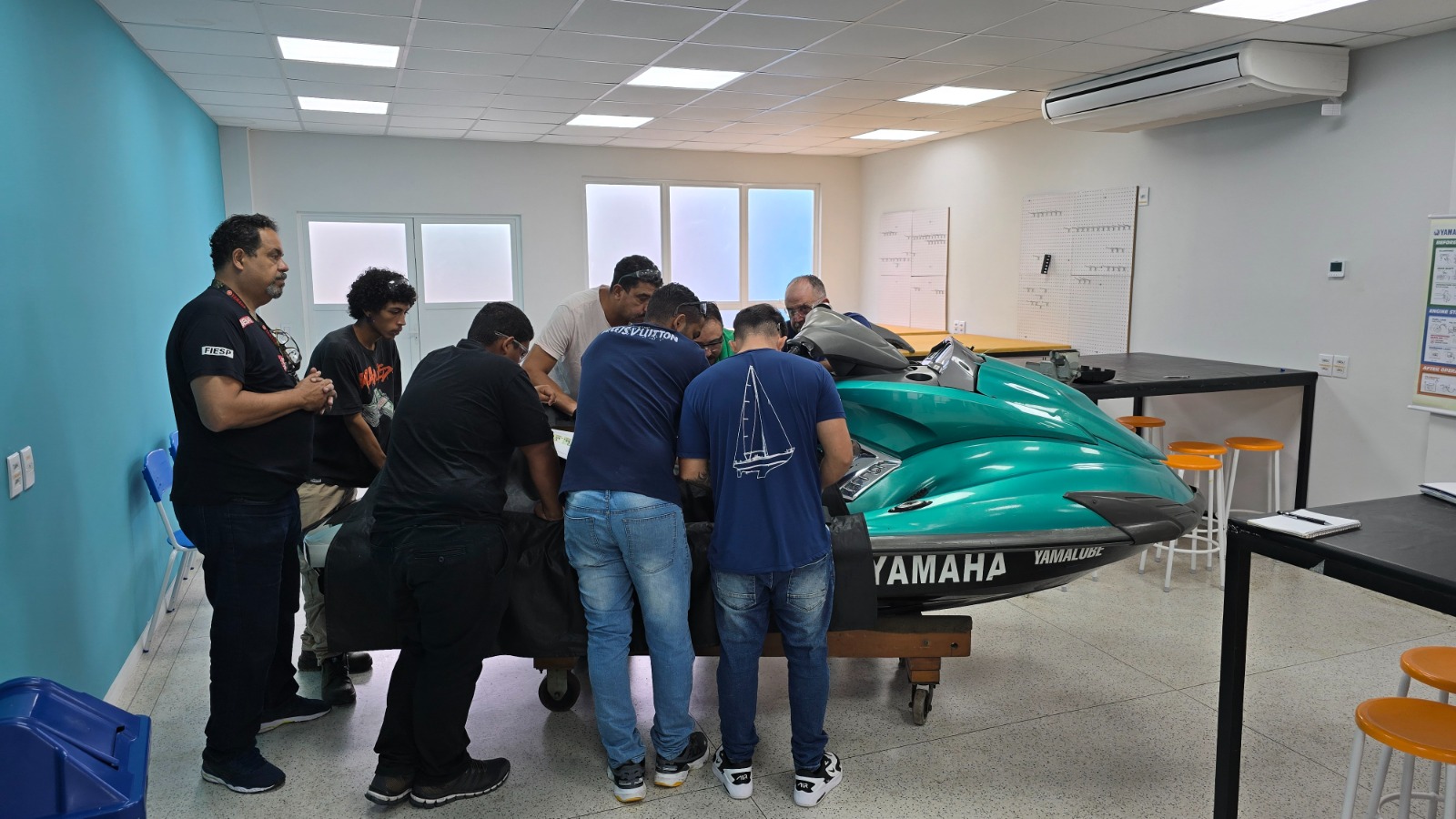 Ilhabela abre pré-inscrições para curso gratuito de manutenção de jet-ski