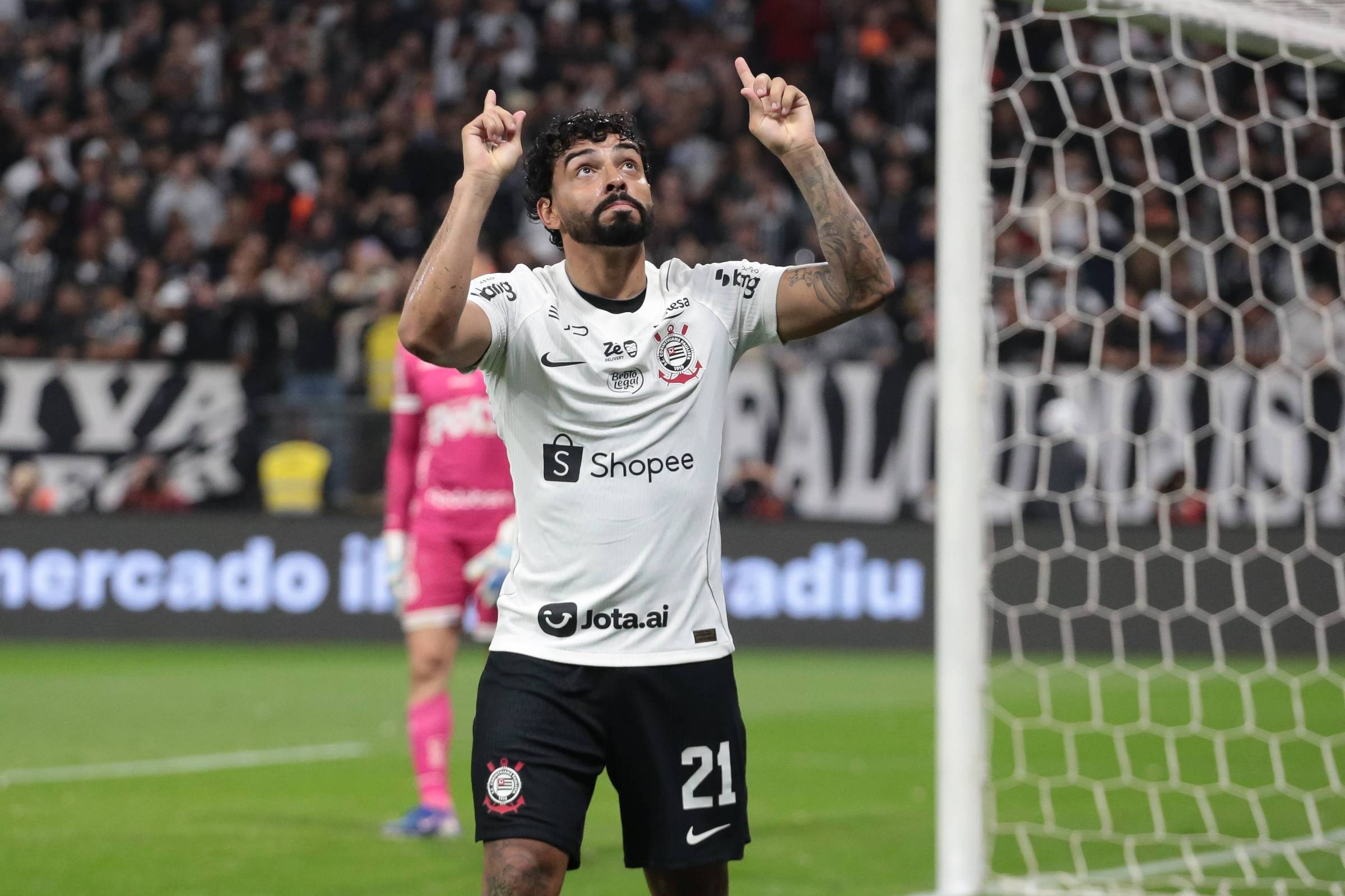 Corinthians, após 82 dias e dez rodadas sem vitória no Brasileiro, vence o Mirassol