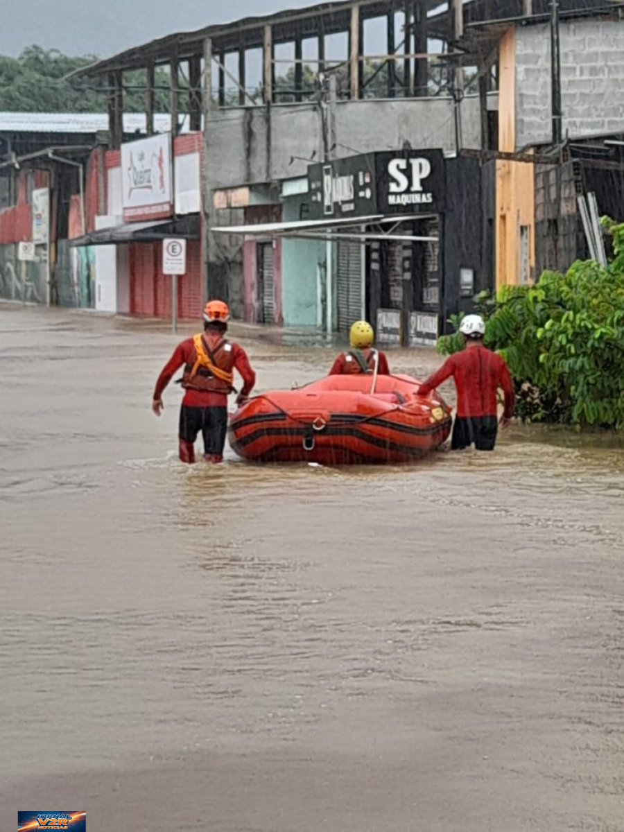 Temporal intenso provoca suspensão das aulas e mantém cidade em alerta no Litoral Norte
