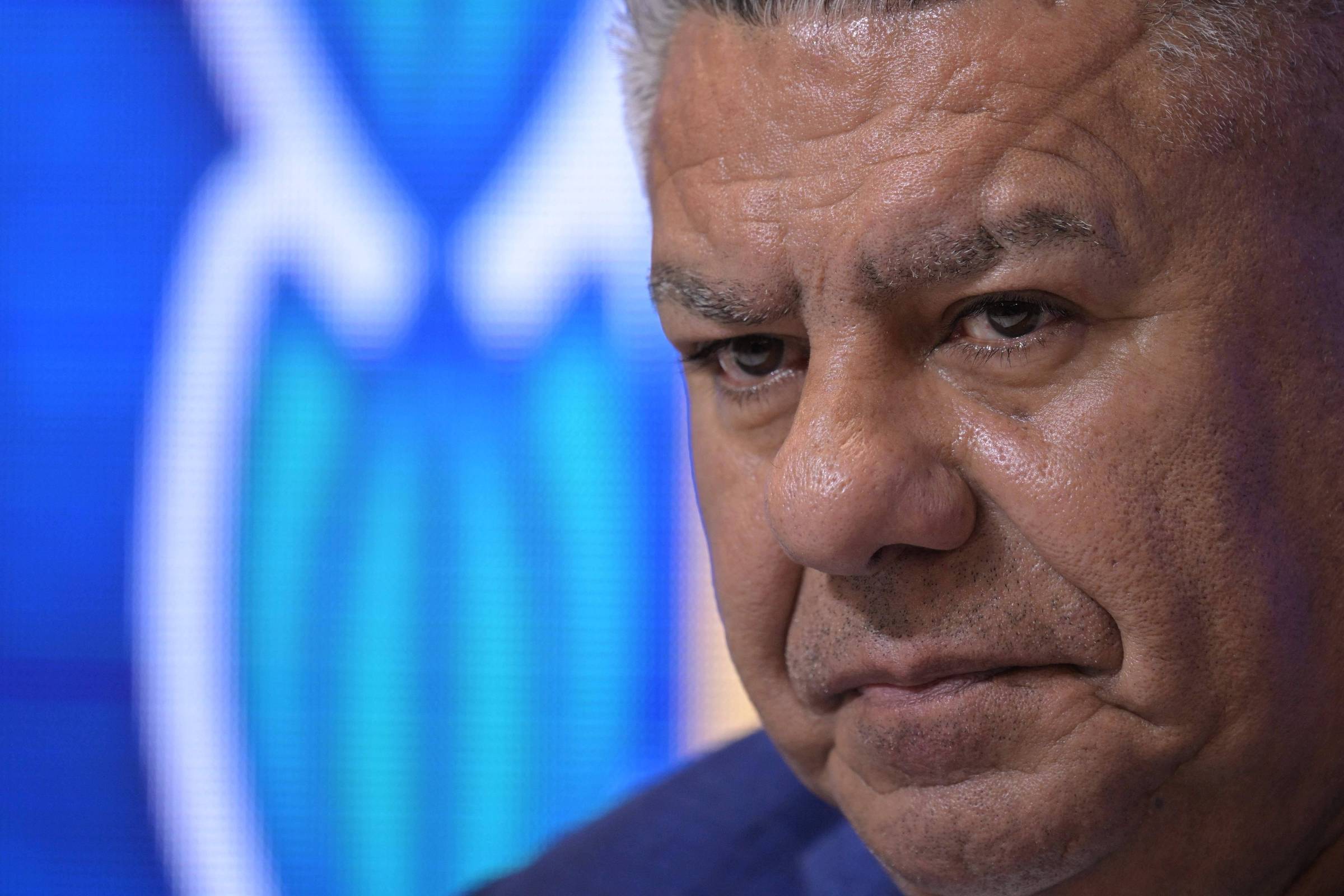 Cerco a presidente da AFA faz entidade suspender rodada do Campeonato Argentino