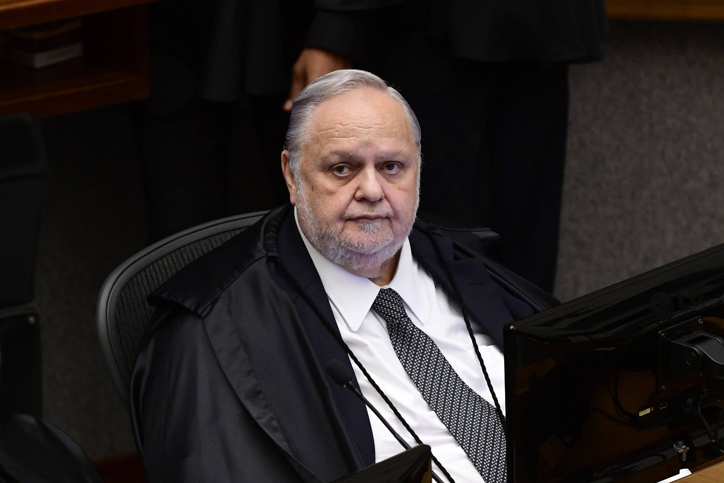 Morre ministro aposentado do STJ Felix Fischer