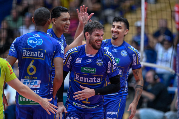 Vôlei Renata vence argentinos e se garante na semi do Sul-Americano