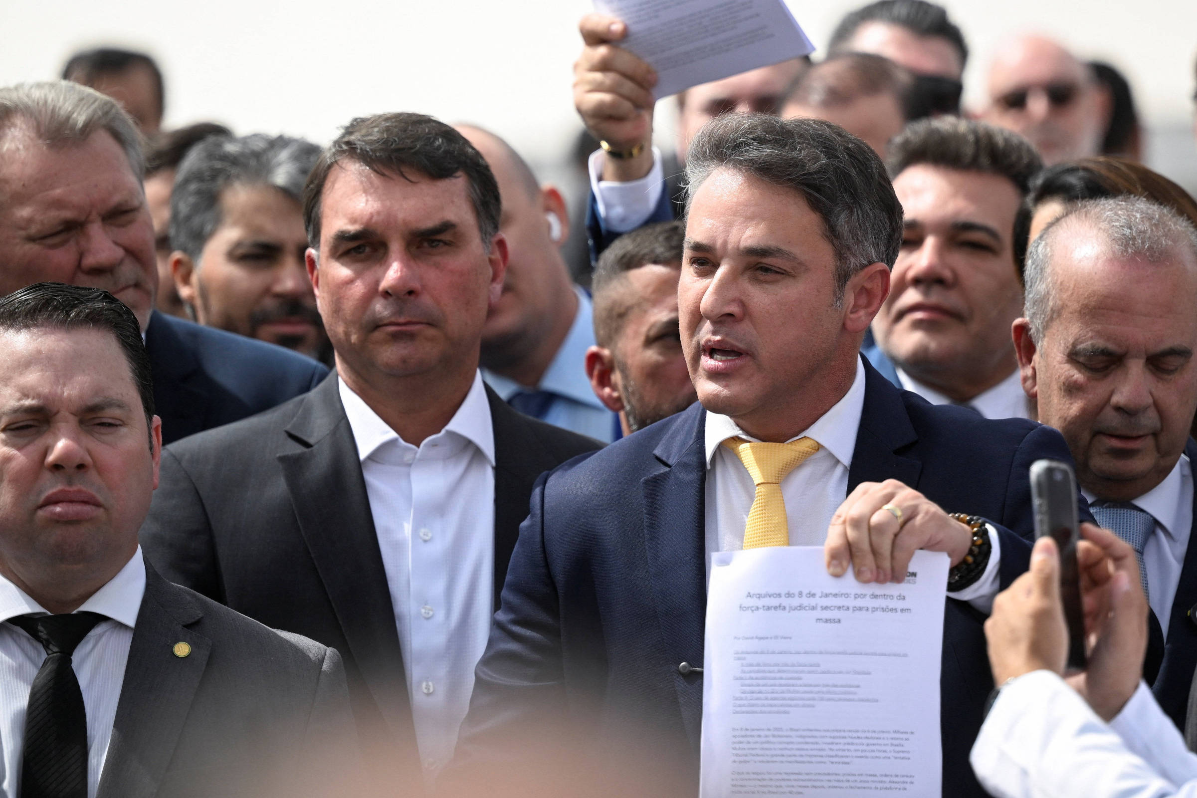 Flavio vai a lançamento de Zucco ao governo do RS e usa estado como modelo de união da direita