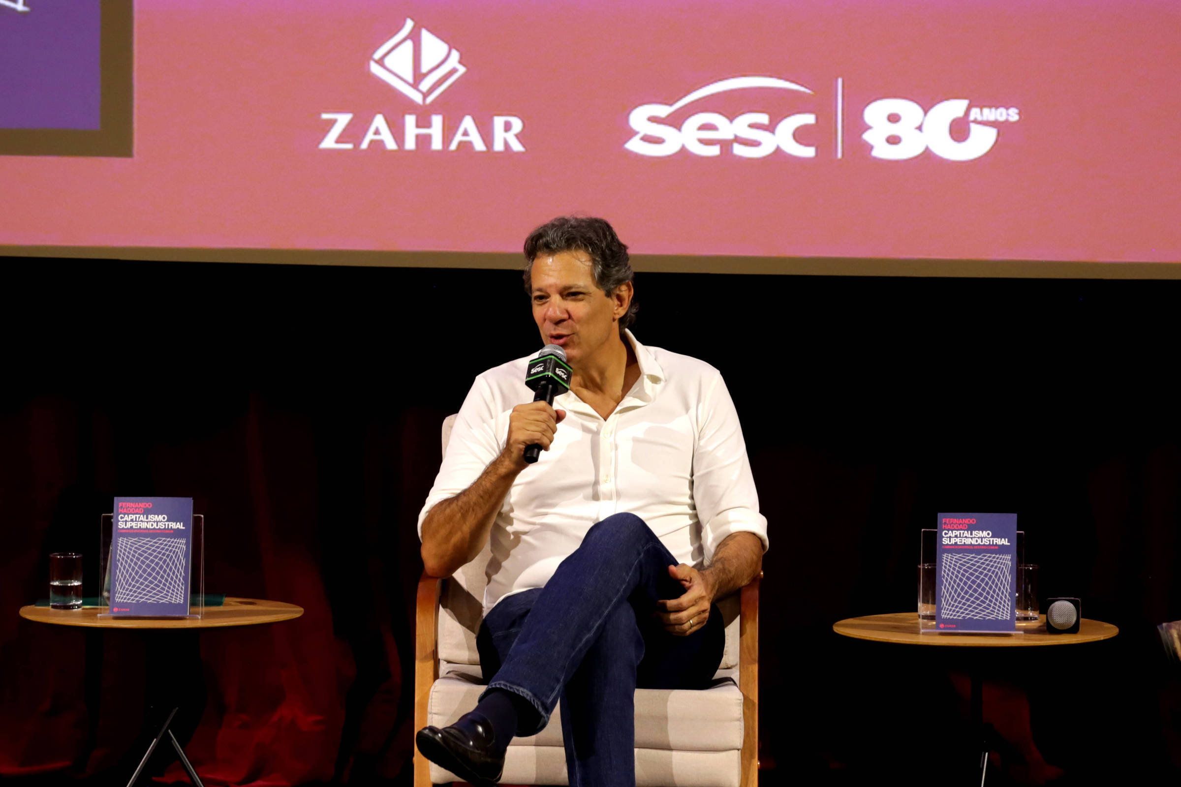 O aumento das tarifas de importação sobre eletrônicos empobrece o brasileiro