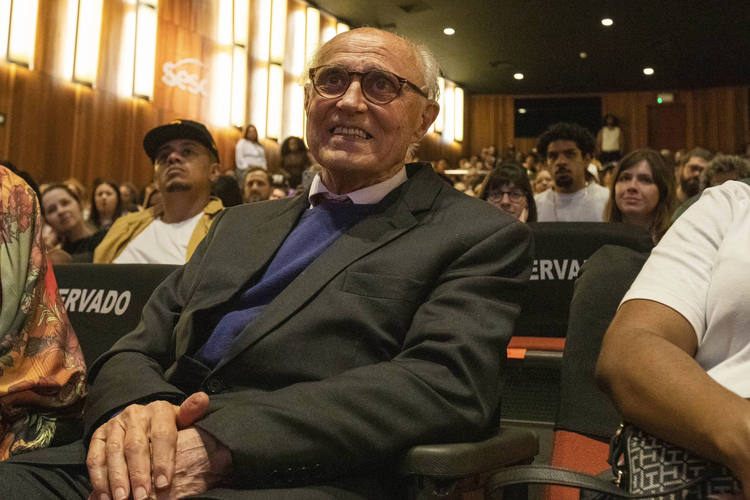 Suplicy propõe projeto de lei para Bom Prato servir refeição de graça