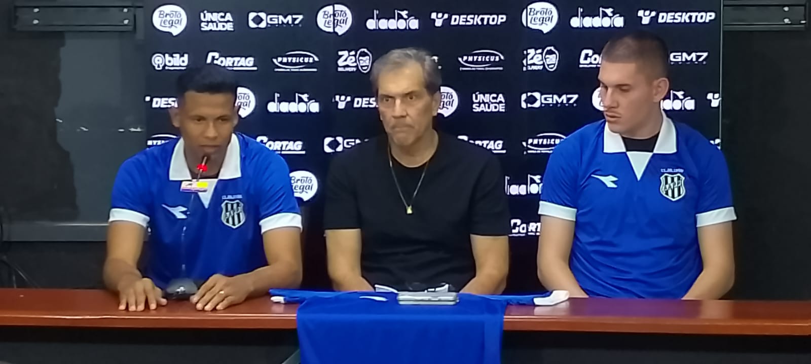 Ponte Preta encerra primeira janela de transferência com sete reforços