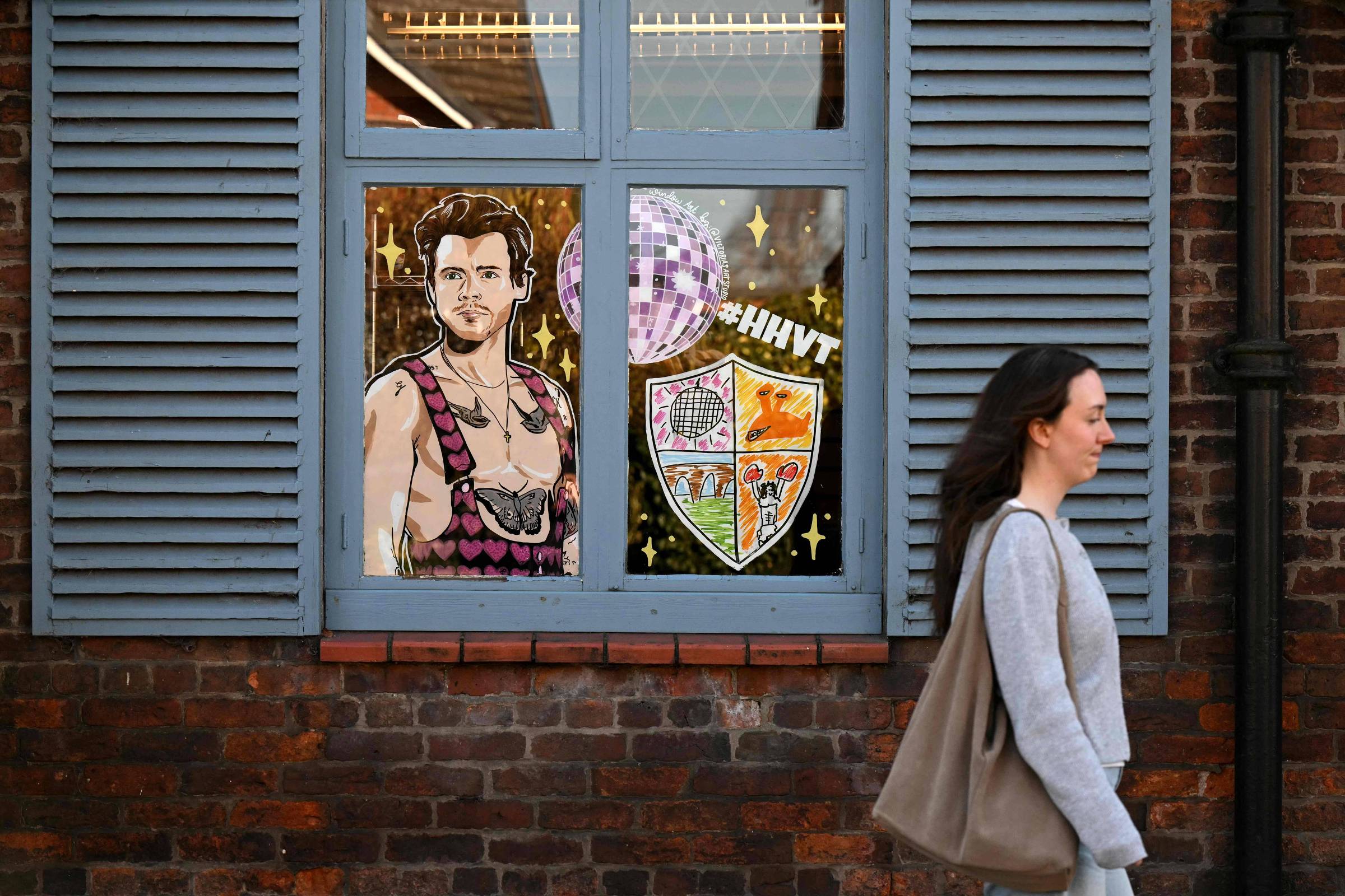 Cidade onde Harry Styles cresceu vira destino de peregrinação de fãs