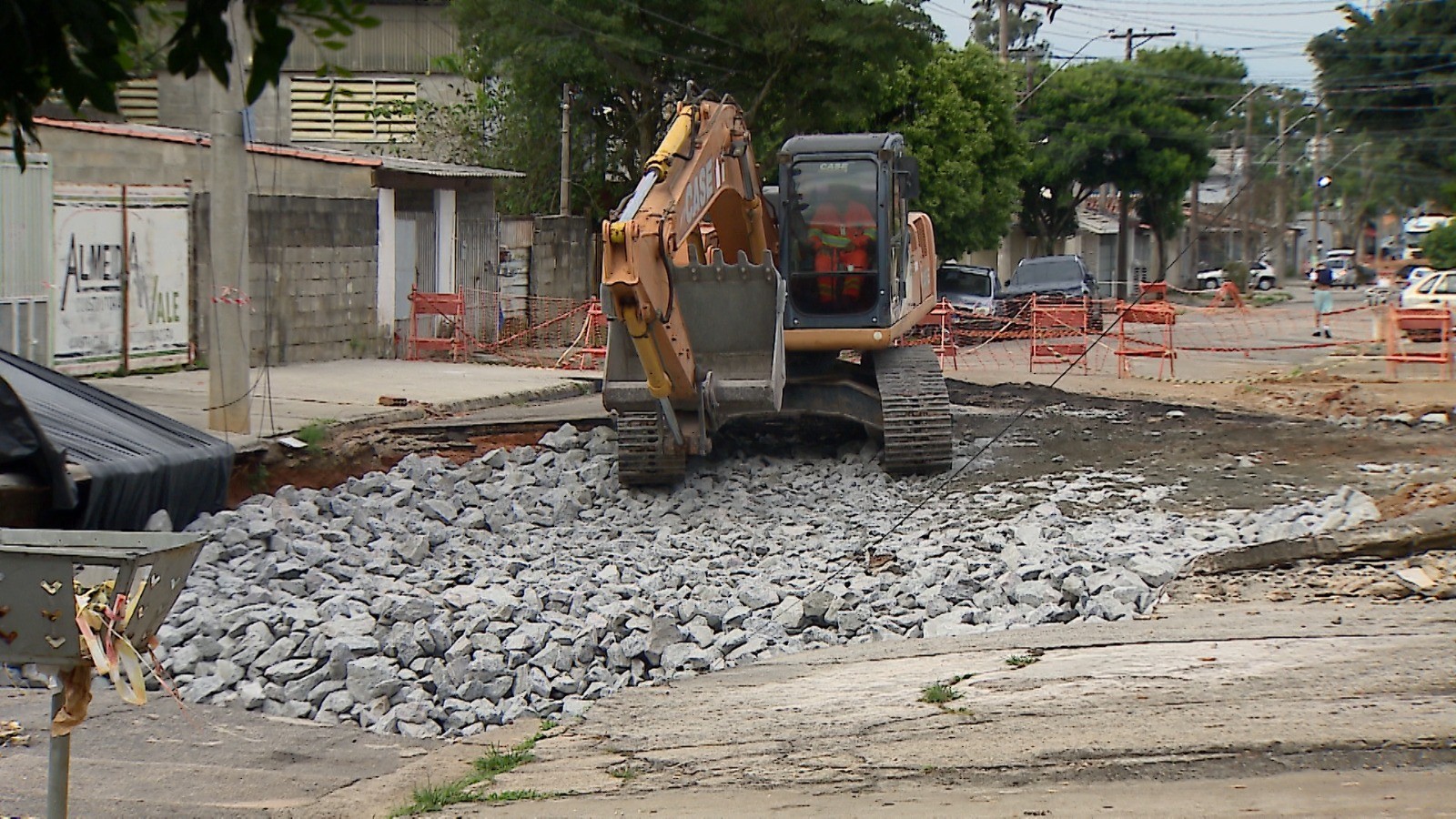 Cratera em São José dos Campos: Prefeitura abre licitação de R$ 8,7 milhões para reconstruir galeria