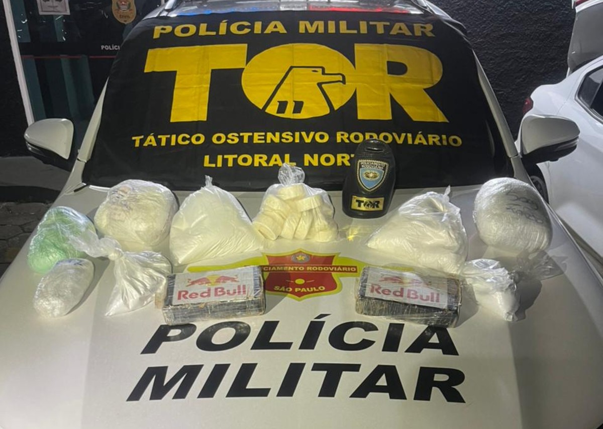 Dupla é presa transportando 14 quilos de drogas em Caraguatatuba