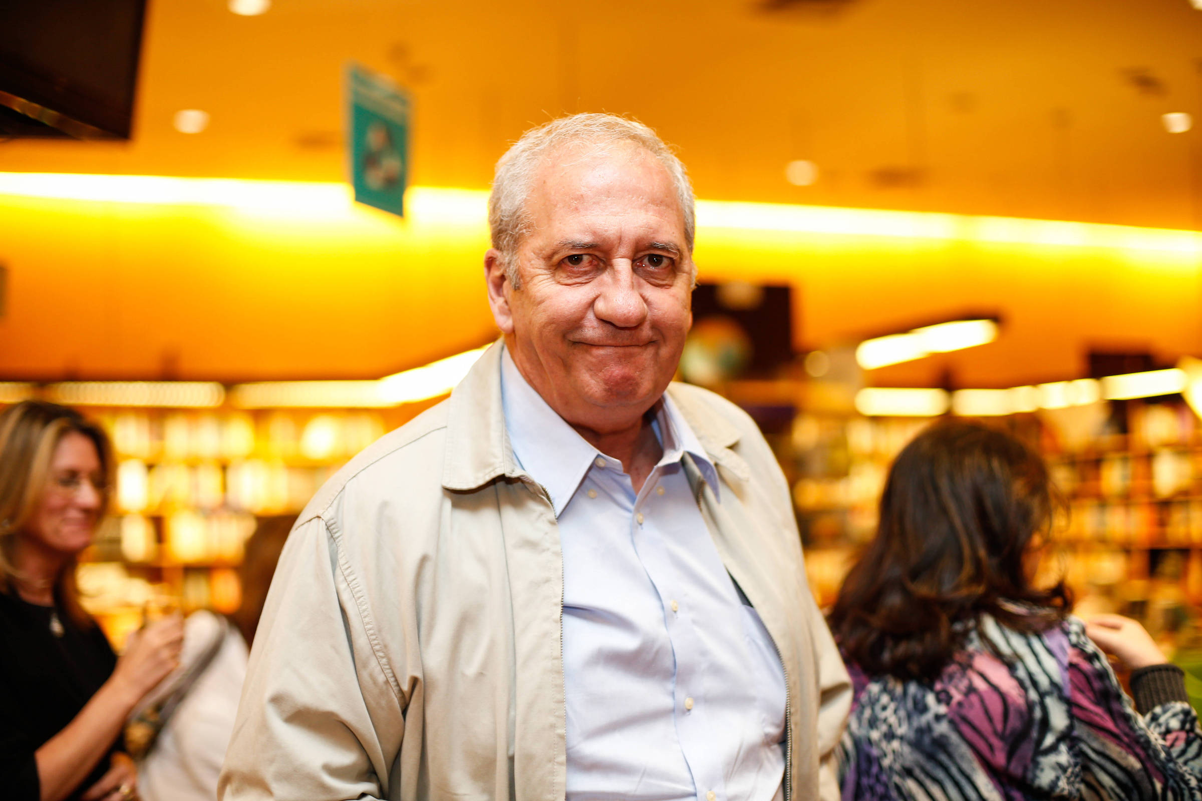 Panamá deporta ex-ministro Franklin Martins e depois pede desculpas