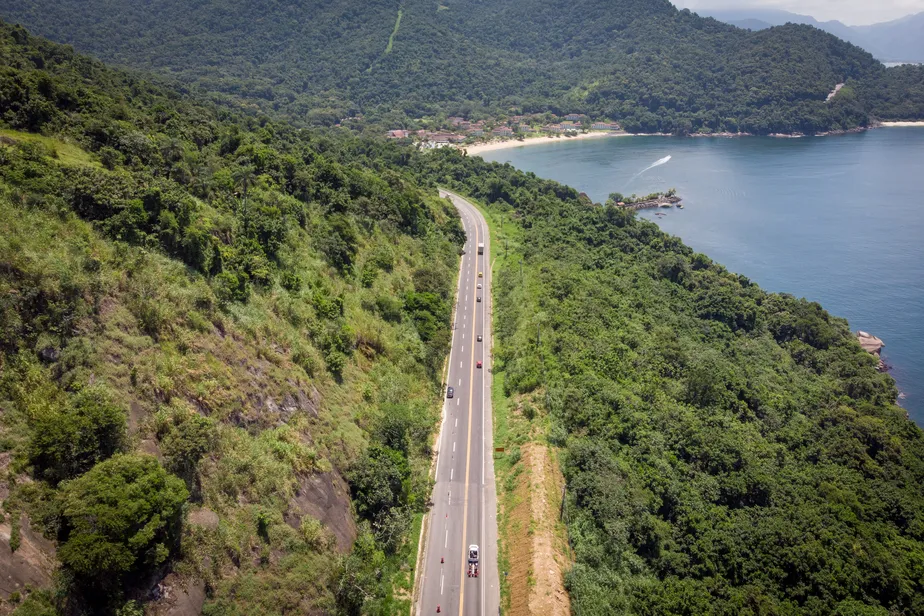 Governador Tarcísio apresenta projeto visual para duplicação de rodovia entre Caraguá e Ubatuba