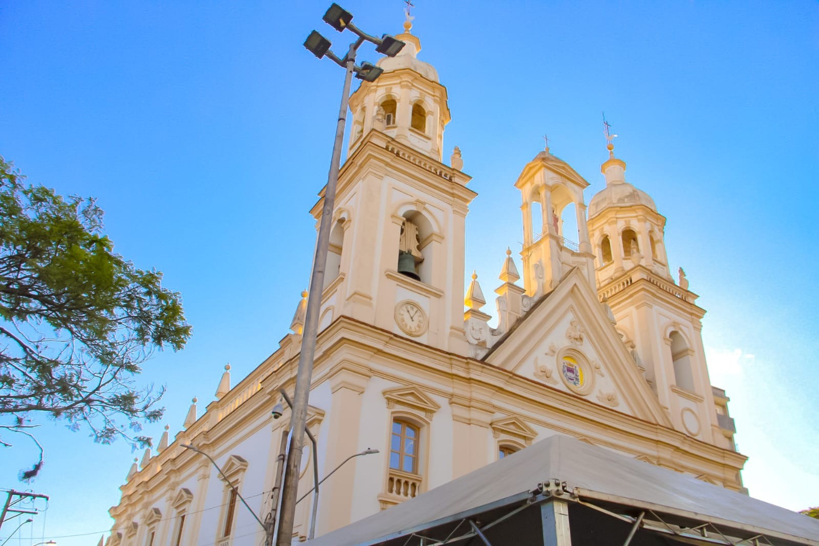 Igreja onde primeiro santo brasileiro foi batizado é restaurada em Guaratinguetá, no interior de SP
