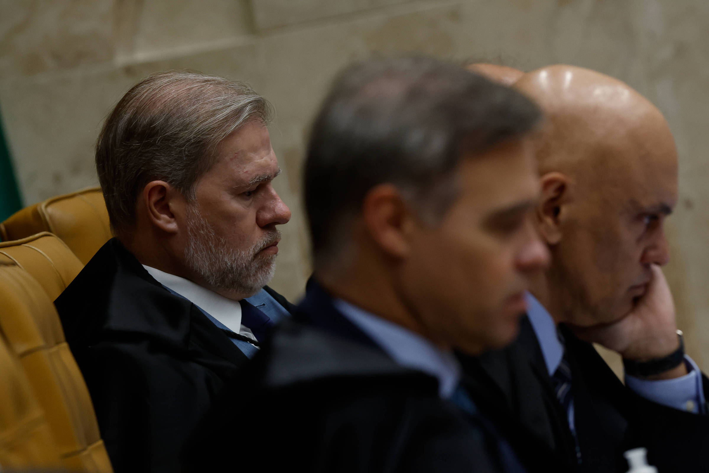 Genial/Quaest: Maioria vê STF com poder demais e considera votar em candidato pró-impeachment