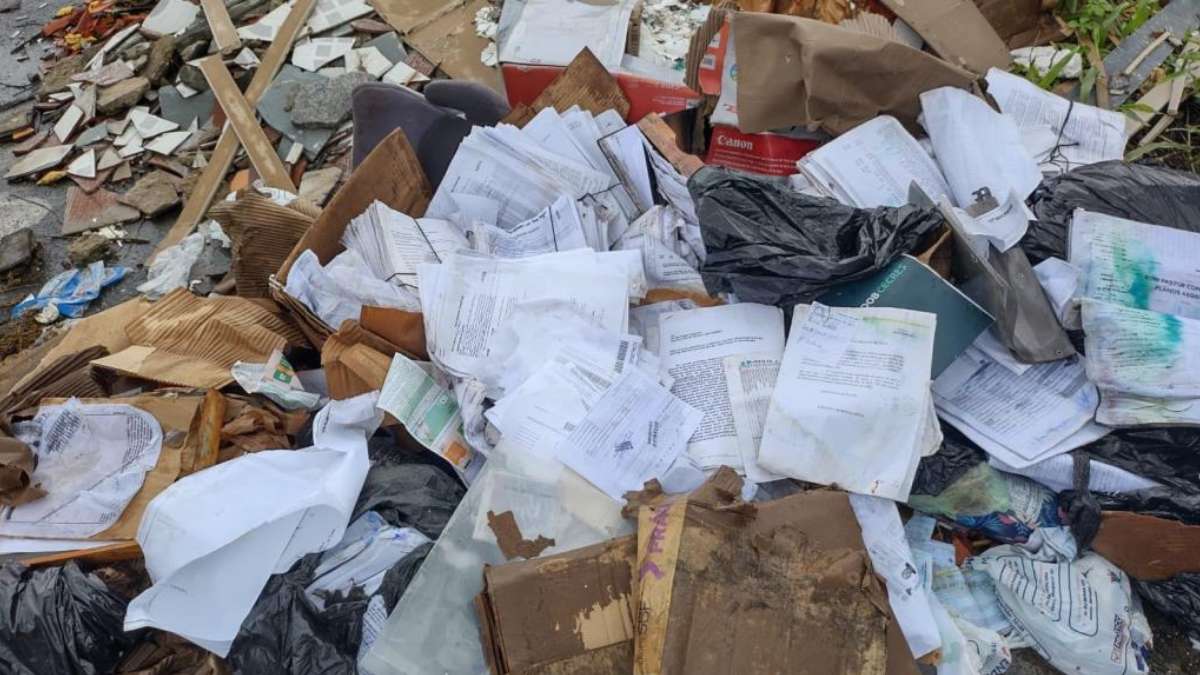 Documentos da Prefeitura de Limeira são encontrados em lixão em Mongaguá