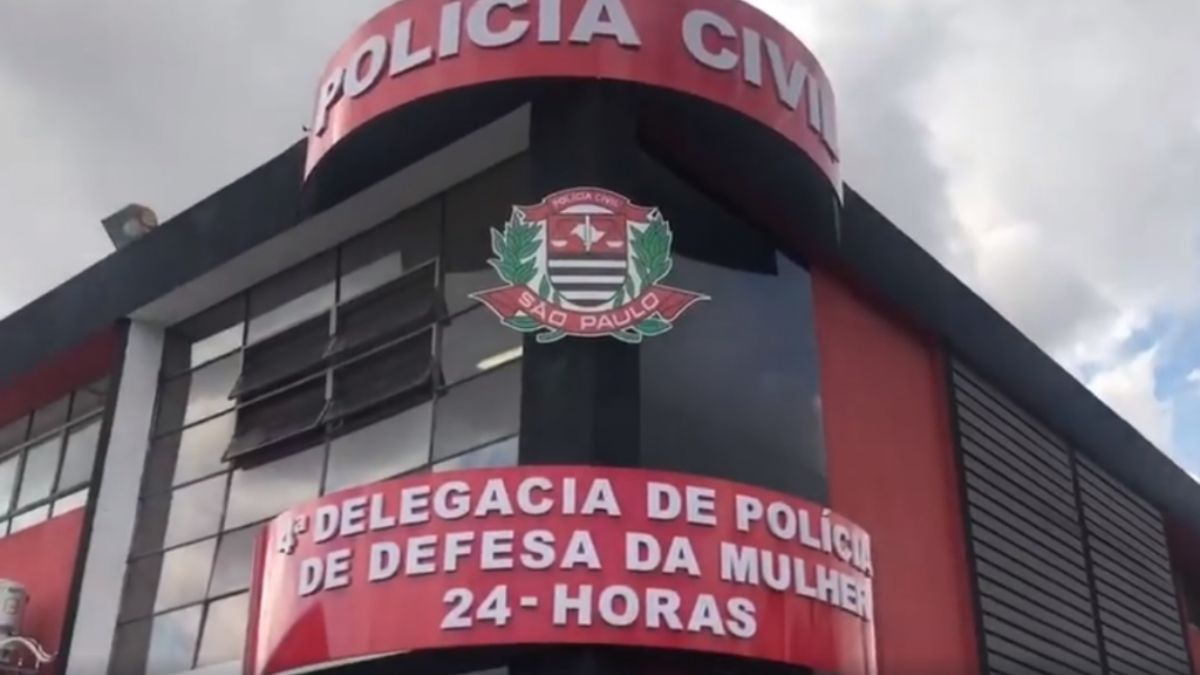 Médico de 76 anos é preso suspeito de abusar da neta de 4 anos