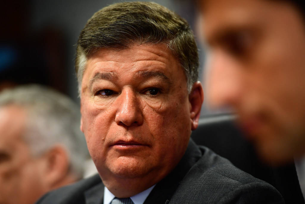 Presidente da CPI do INSS cobra investigação sobre empresa de Lulinha na Espanha