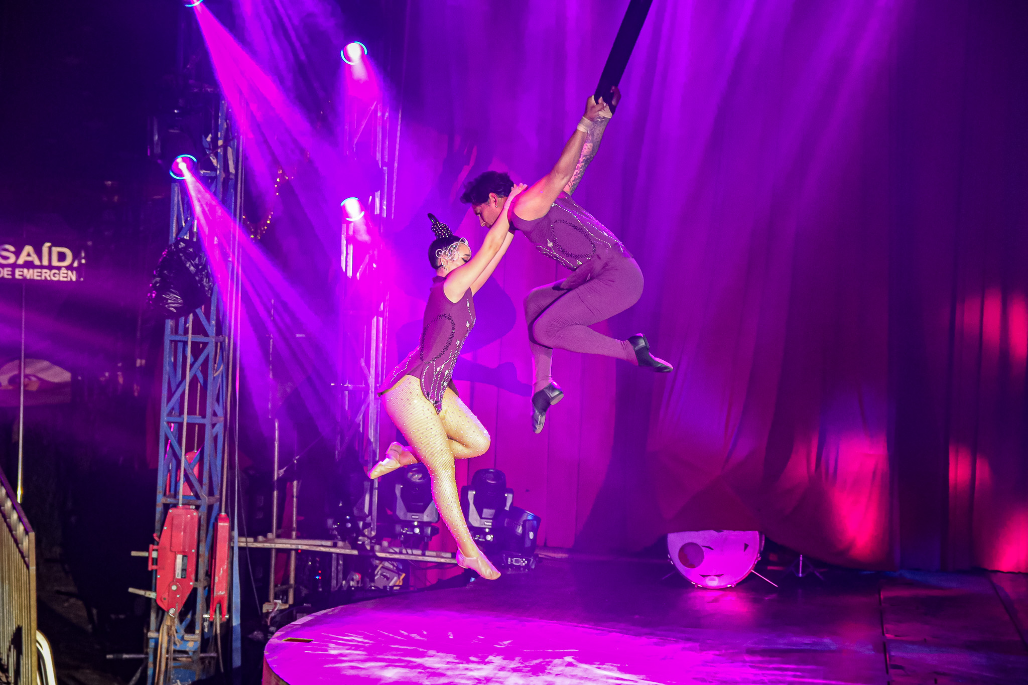 Ilhabela recebe Circo Balão Mágico e celebra grupo infantil dos anos 80