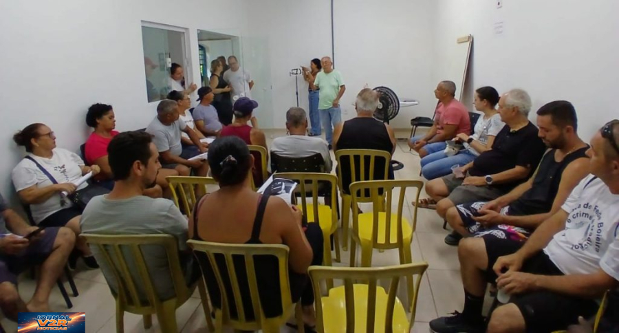 Nova exigência fiscal transforma rotina de pescadores em Ubatuba e mobiliza ação técnica da Casa da Agricultura