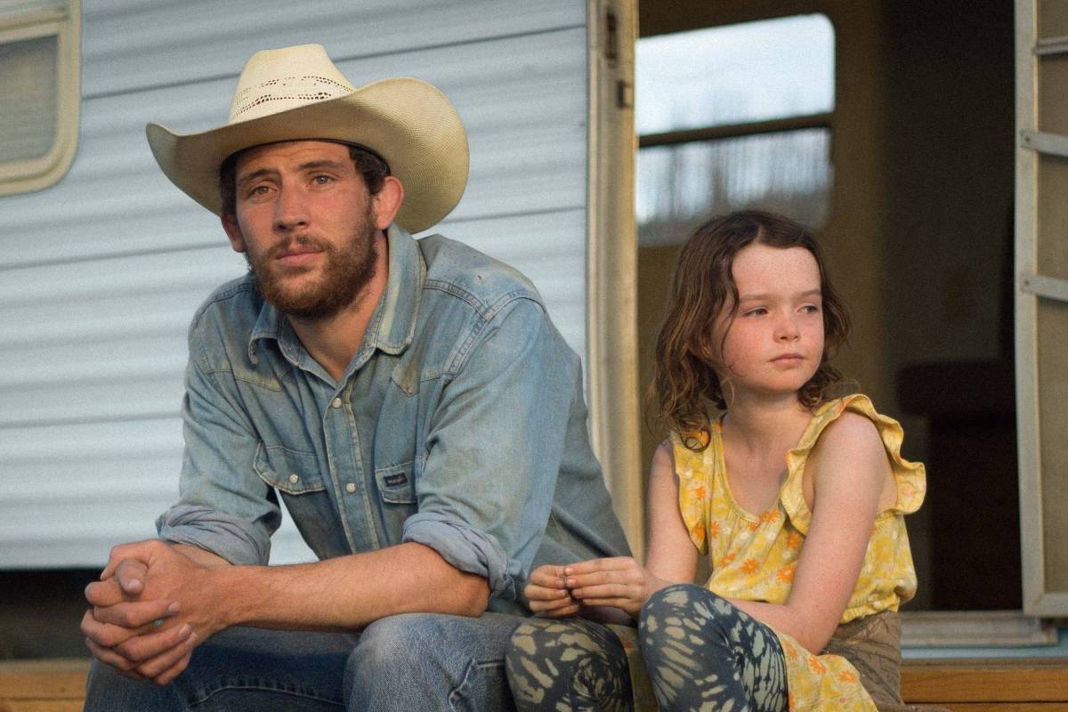 'Depois do Fogo' e comédia romântica: o que ver na TV e no streaming neste sábado