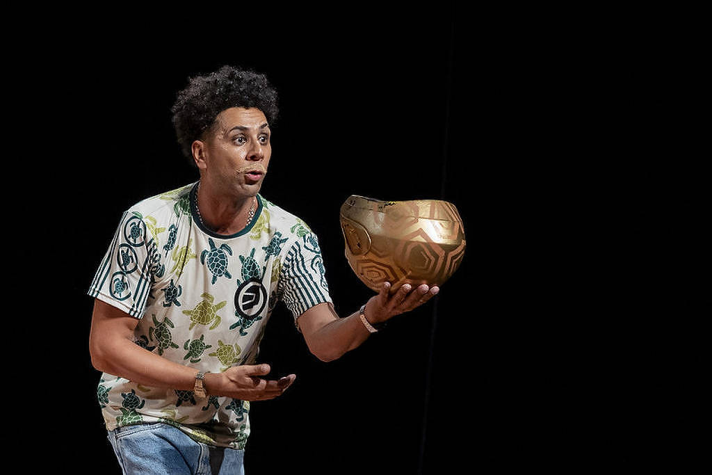 Peça inspirada em Jonathan, a tartaruga centenária, critica o colonialismo