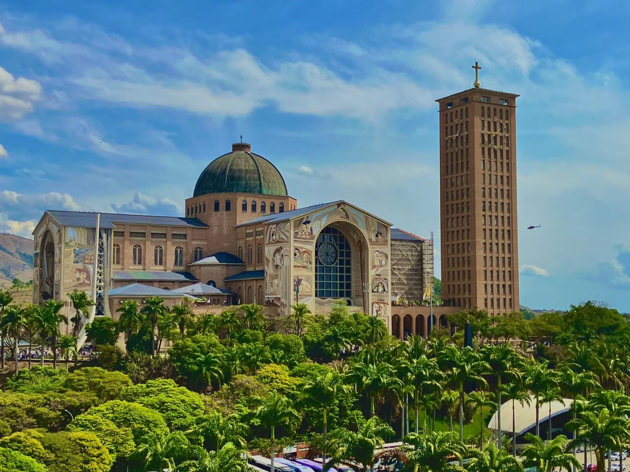 Veja os horários de missas do domingo de Páscoa na Basílica de Aparecida e na Canção Nova