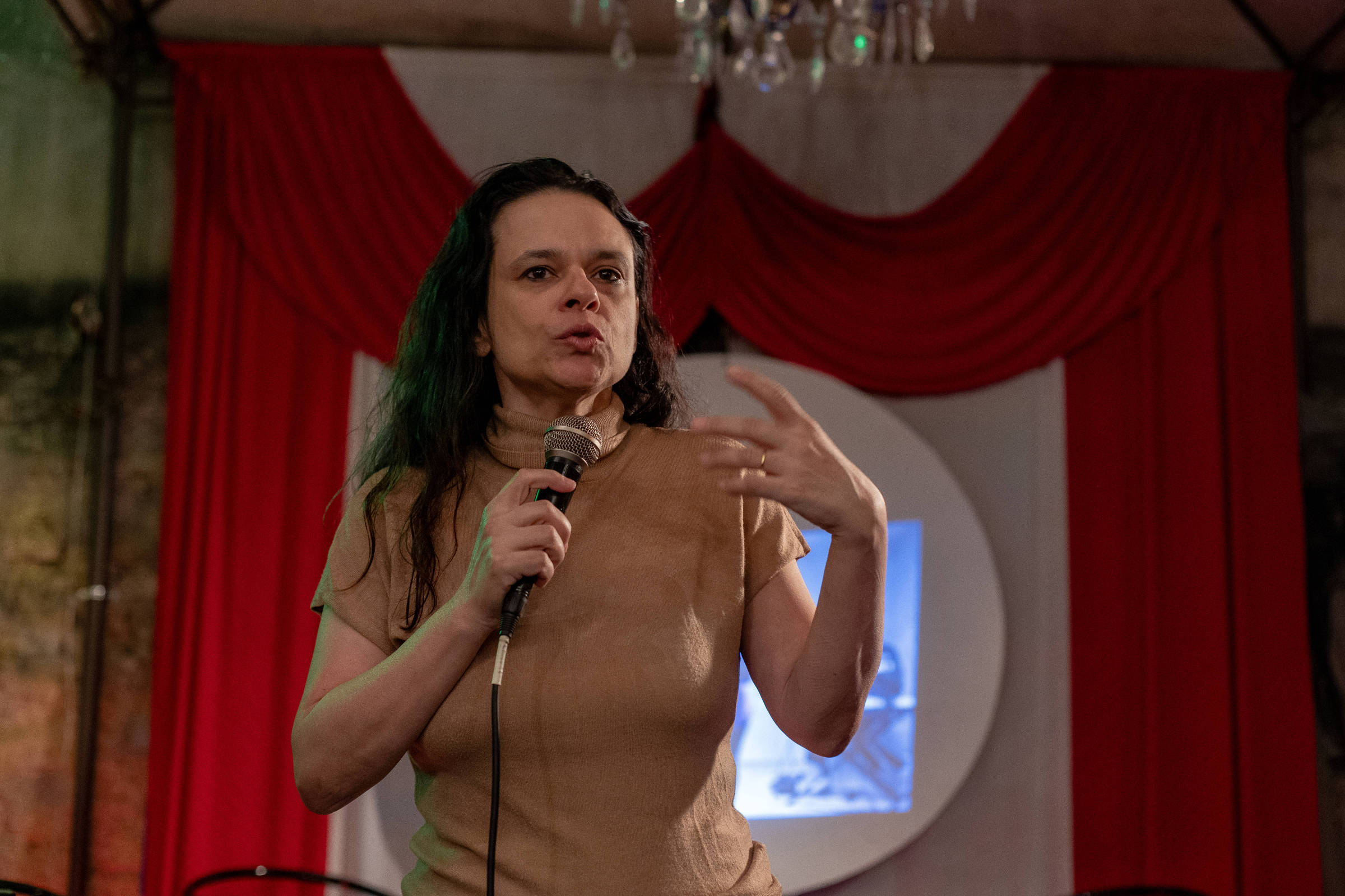 Vereadora Janaína Paschoal diz que vai à OEA se houver decisão que casse seu mandato