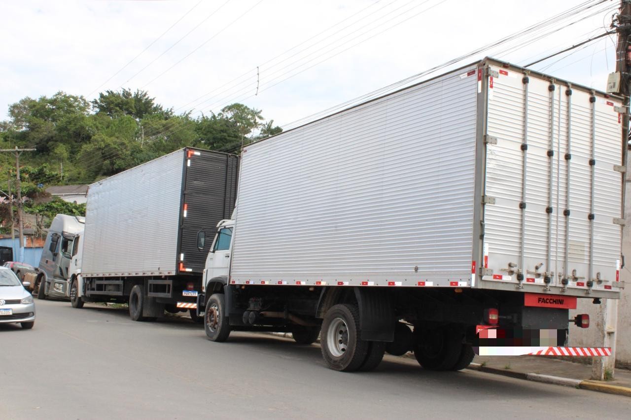 Dupla é presa em flagrante por adulterar veículos na zona rural do Vale do Ribeira, SP