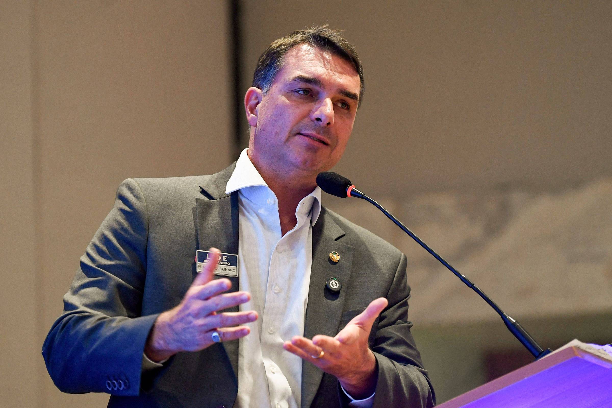 Flávio Bolsonaro pede união da direita após nova rusga entre Eduardo e Nikolas Ferreira