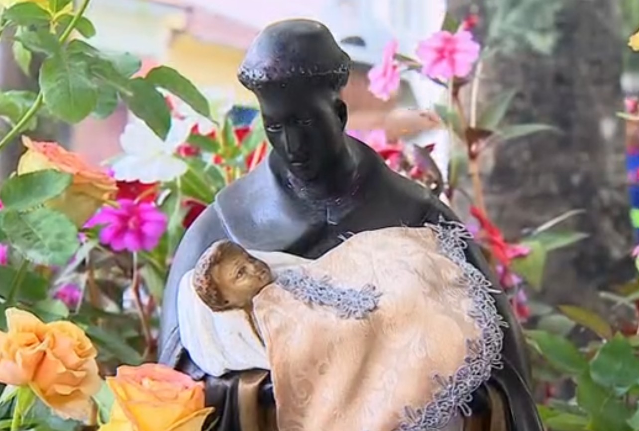 Distribuição de 3 mil kits de doces marca celebração do Dia de São Benedito em Guaratinguetá