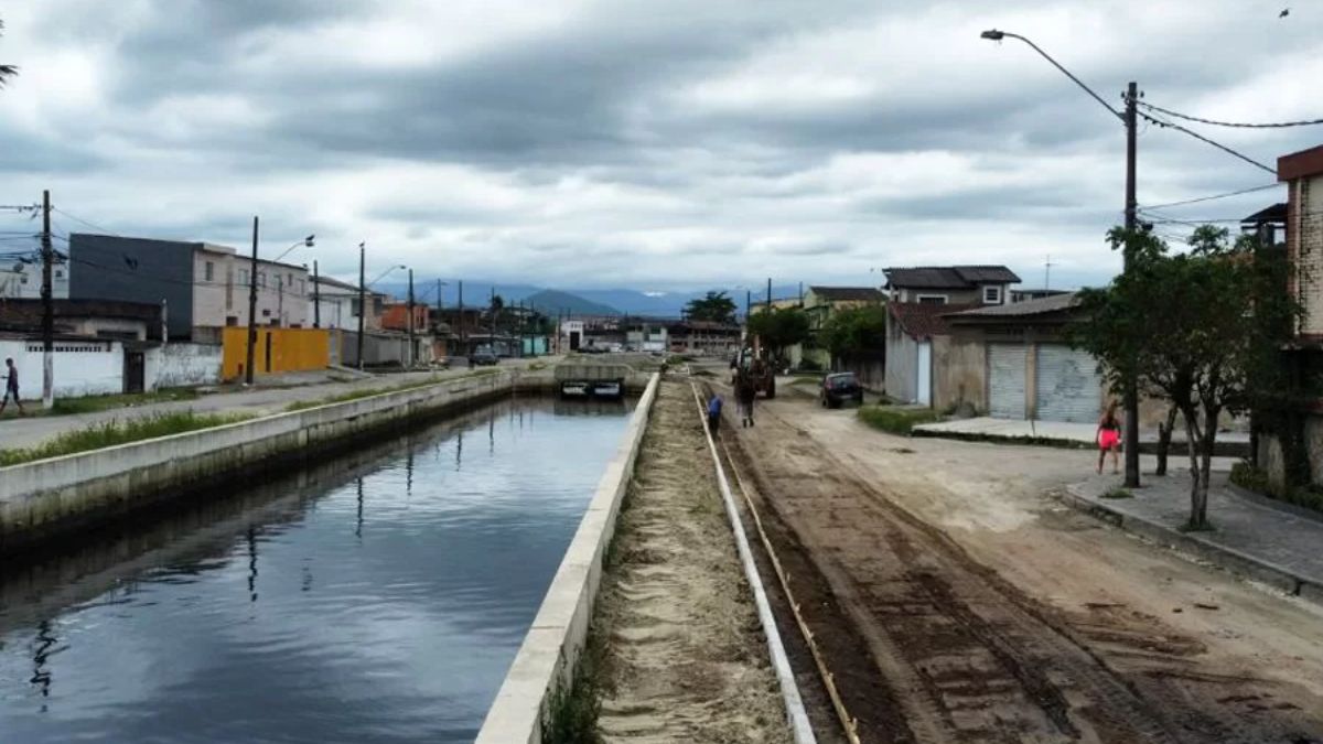 Suspeito armado morre após confronto com a PM em São Vicente