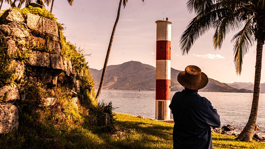 Ilhabela recebe projeto que une história de faróis e realidade aumentada
