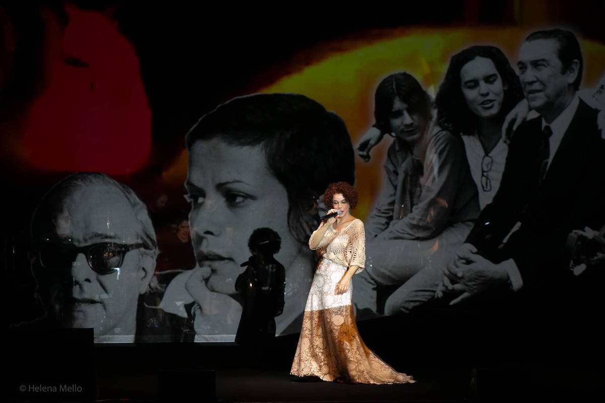 Theatro Municipal de São Paulo recebe espetáculo grátis de MPB com orquestra